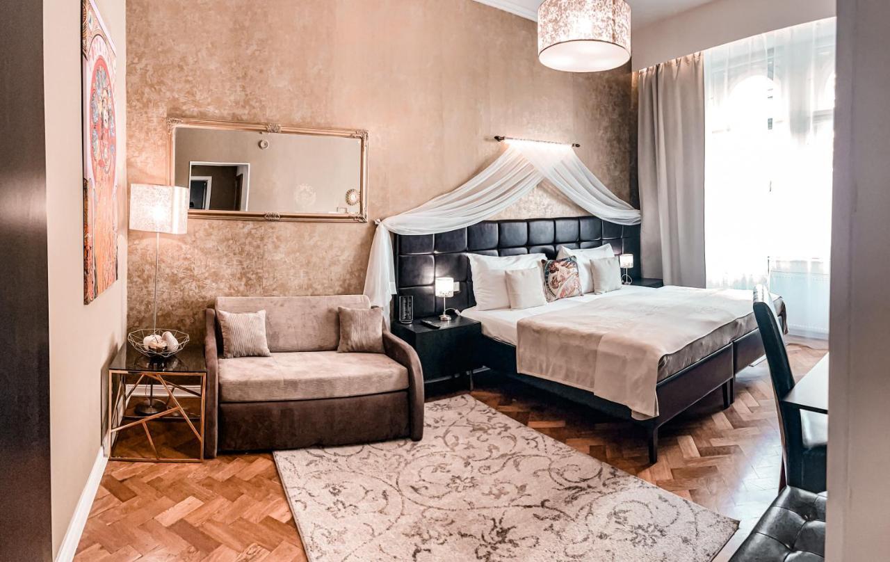 Alfons Boutique Hotel براغ المظهر الخارجي الصورة