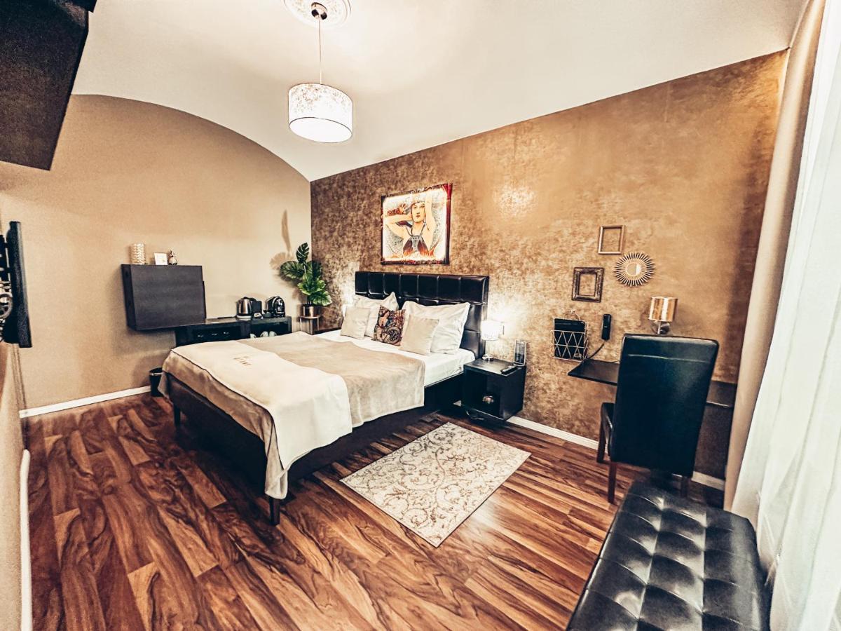 Alfons Boutique Hotel براغ المظهر الخارجي الصورة