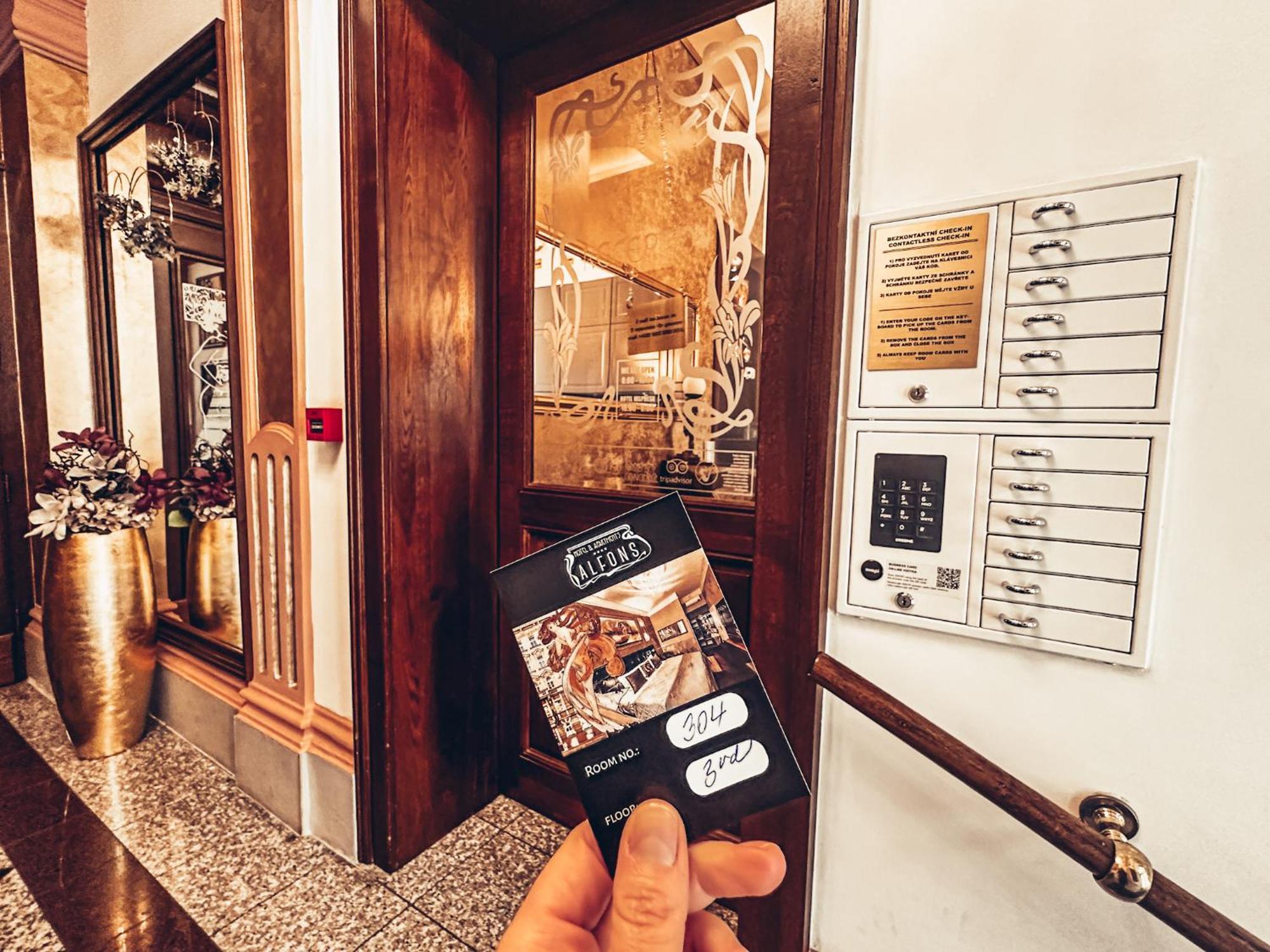 Alfons Boutique Hotel براغ المظهر الخارجي الصورة